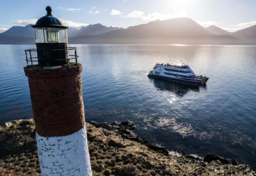 Ushuaia: Beagle Channel, Seal Island & Bridges Islands Tour - Price and value: what $88 buys you