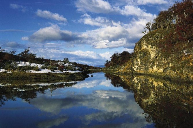 Ushuaia: Escondido and Fagnano Lakes with transfer - Meal breaks and the lamb feast option, how to budget your day