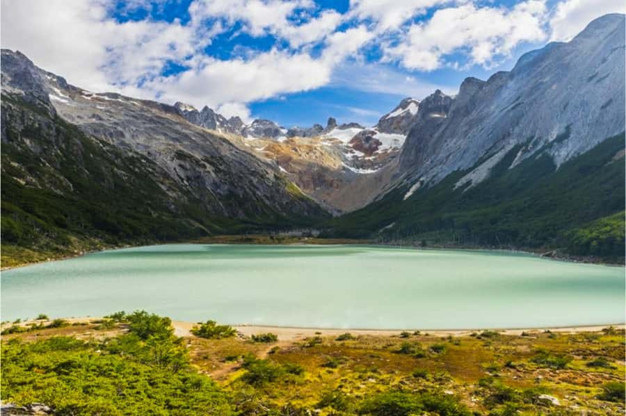 Ushuaia: Laguna Esmeralda Guided Trek with Box Lunch - What the walk feels like, and why the Andes air matters
