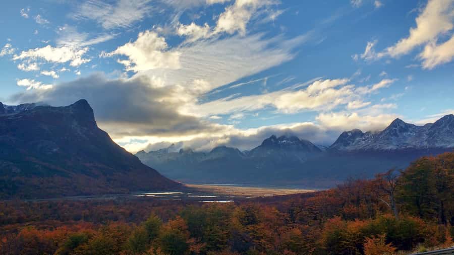 Ushuaia: Off-Road 4X4 Lakes Tour - Lago Fagnano: The Day’s Main Event in the Back of a 4x4