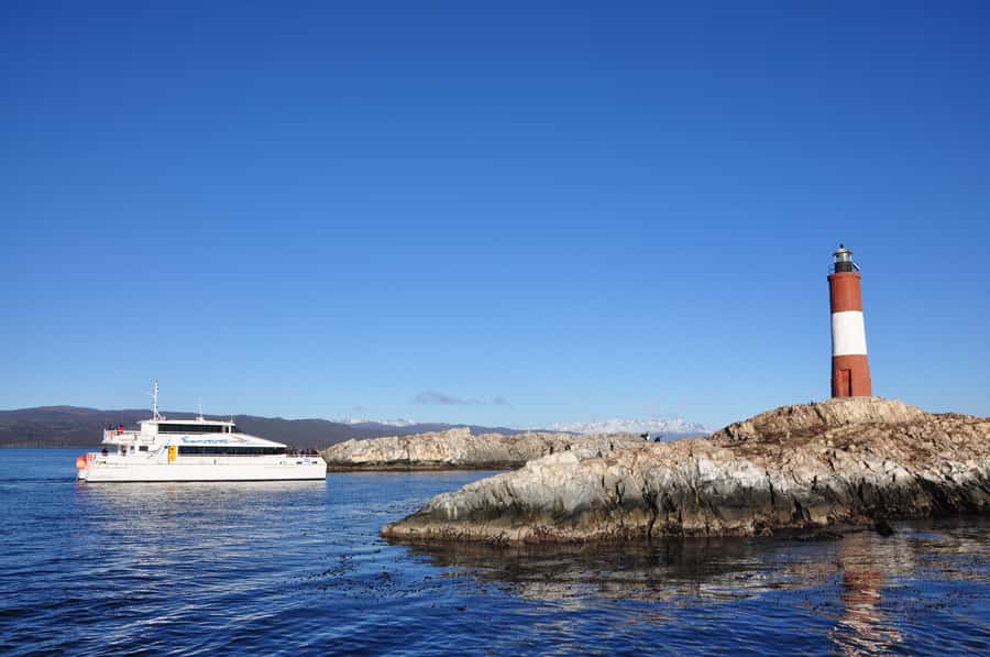 Ushuaia: Penguin Watching Tour by Catamaran - Eastward passes: Puerto Almanza and Puerto Williams on your way to penguin country