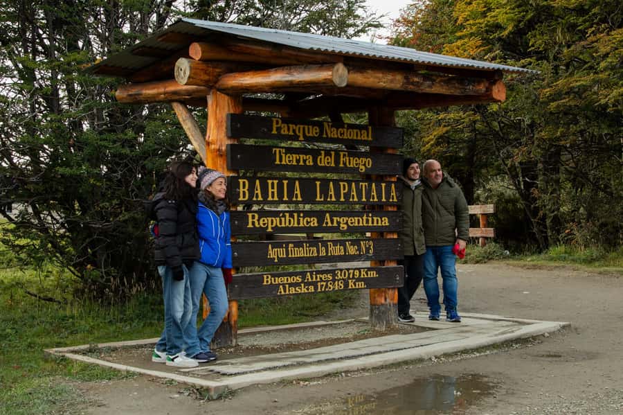 Ushuaia: Tierra del Fuego National Park - Park Station and the guided nature time: how the walk portion works