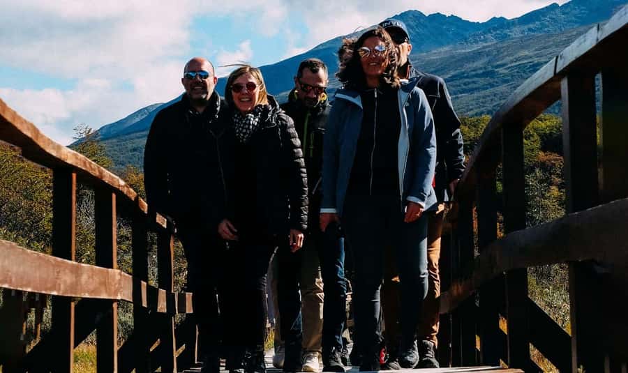 Ushuaia: Tierra del Fuego National Park Half-Day Tour - Acigami Lake and the views that feel borderless