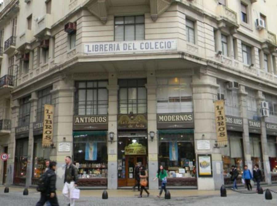 Walking Tour: Buenos Aires bookstores - La Librería de Ávila: the oldest bookstore feeling like a monument