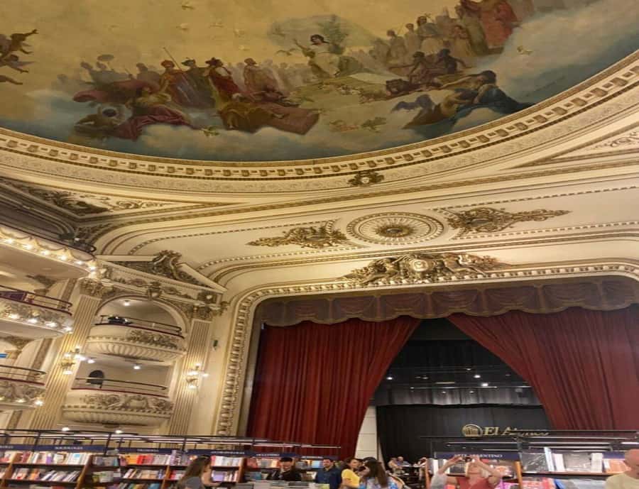 Walking Tour: Buenos Aires bookstores - Librería El Túnel: second-hand browsing as a city sport