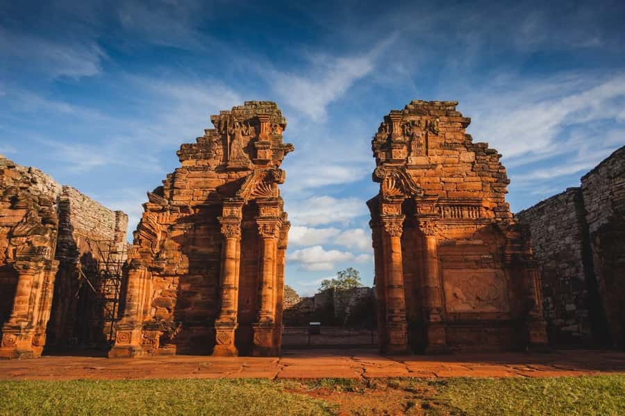 Wanda Mines and San Ignácio Ruins (Foz/Puerto Iguazu) - Wanda Mines: tunnels, workshops, and the working side of gemstones