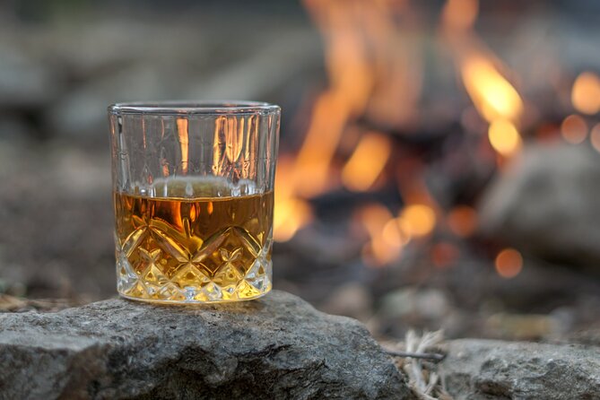 Whiskey Tour through Tierra del Fuego - Stop 1 and 2: Kaitek Viajes to Villa La Cotorras peat-bog whiskey