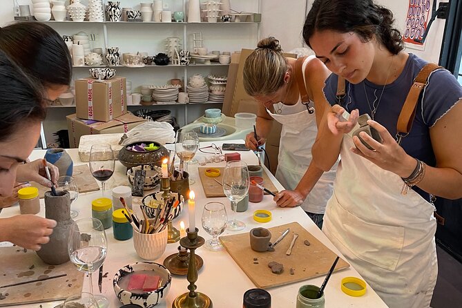 Wine & Pottery Class For Beginners in Buenos Aires Argentina - The wine-and-snacks rhythm that keeps the night from feeling like school