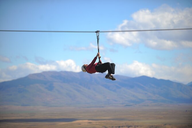Zipline on Cerro Frías - The Ride Itself: 4 Sections of 500 Meters Totaling 2,000